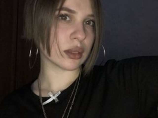 go to chat with Madam-Babi