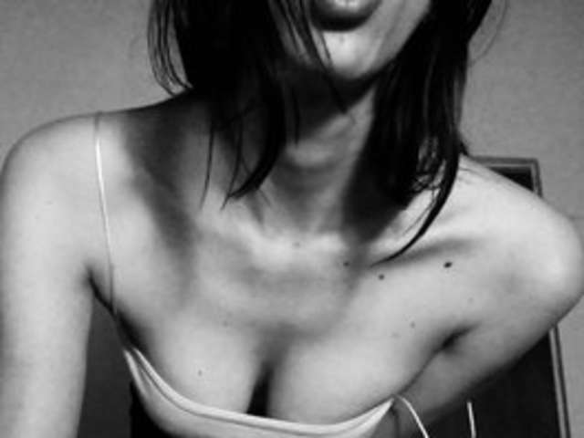 go to chat with MadameLia