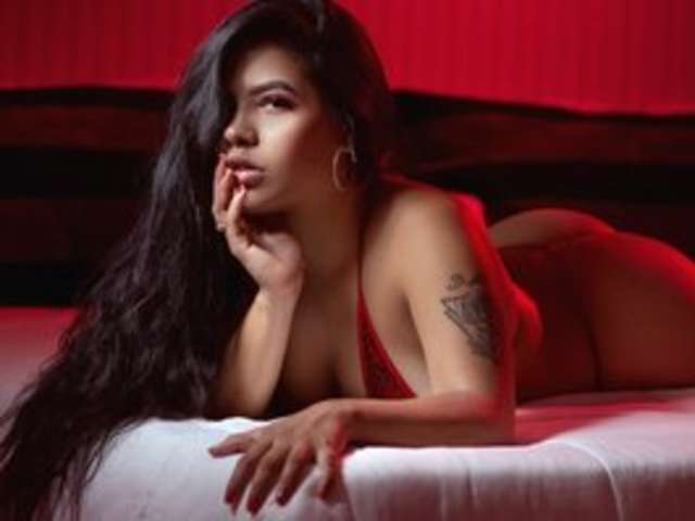 go to chat with MadissonLewiis