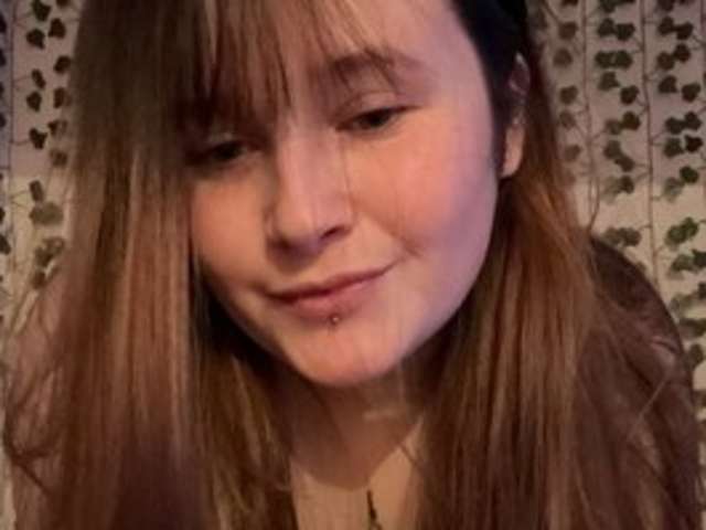 go to chat with Maggie-Moll