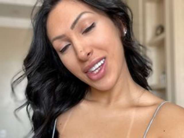 go to chat with MaiiNiyati