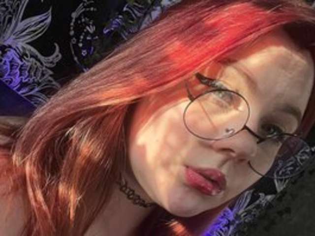 go to chat with Mallowbeauty