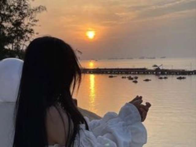 go to chat with Malvina999