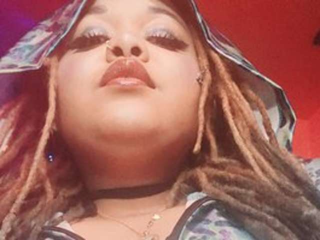 go to chat with MamaWitch