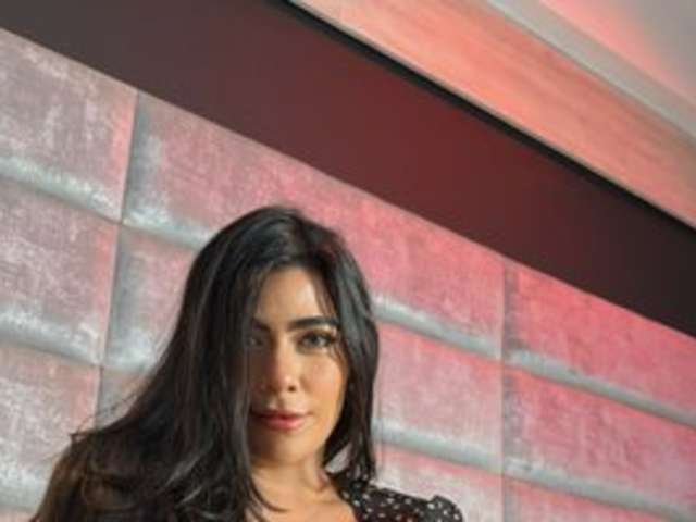 go to chat with Manissha
