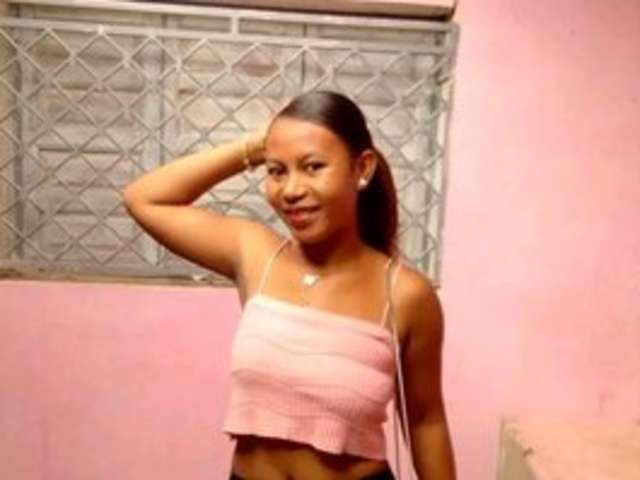go to chat with Maria-33