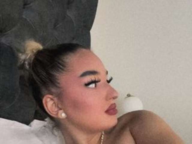 go to chat with Marisaaasss