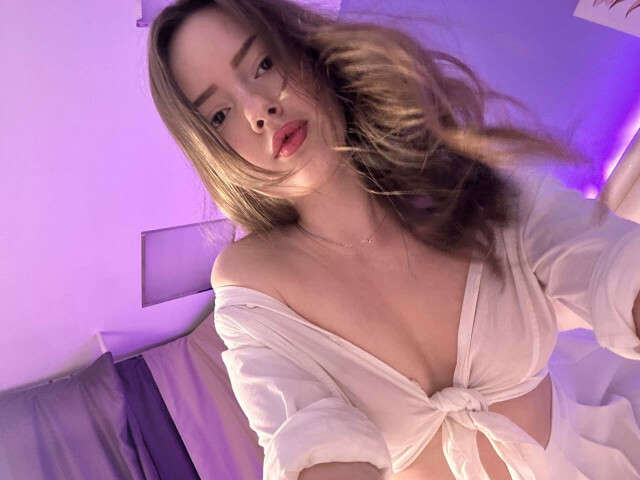go to chat with MaryAxelford