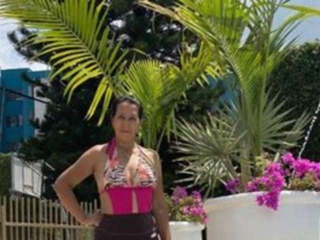 go to chat with Maryehot