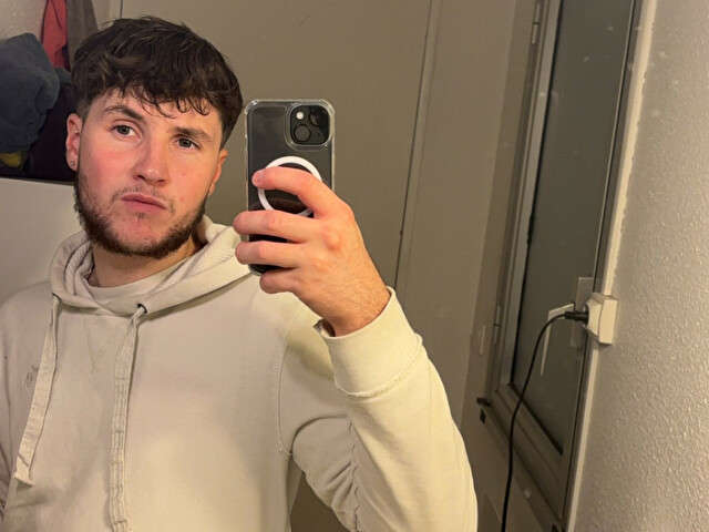 go to chat with Mathieuu