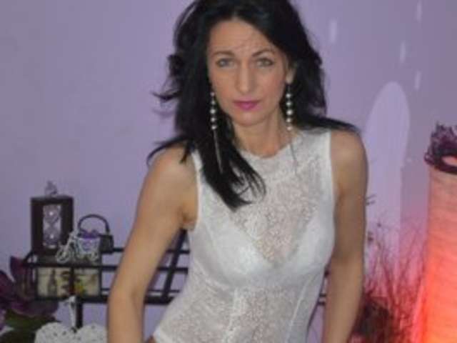 go to chat with MatureMake