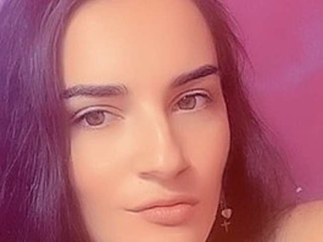 go to chat with Maya101
