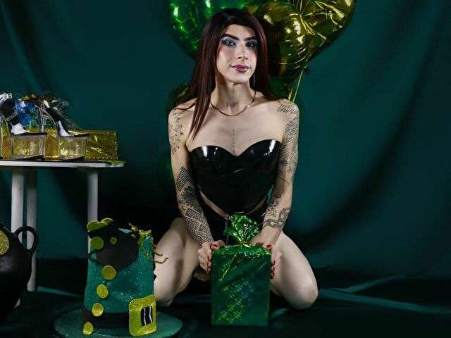 go to chat with MayaPeiton