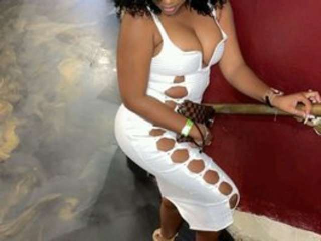 go to chat with MayaQueen