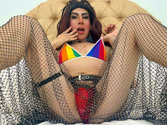 go to chat with MayaTaylor