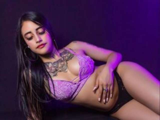 go to chat with Megaan-Lee