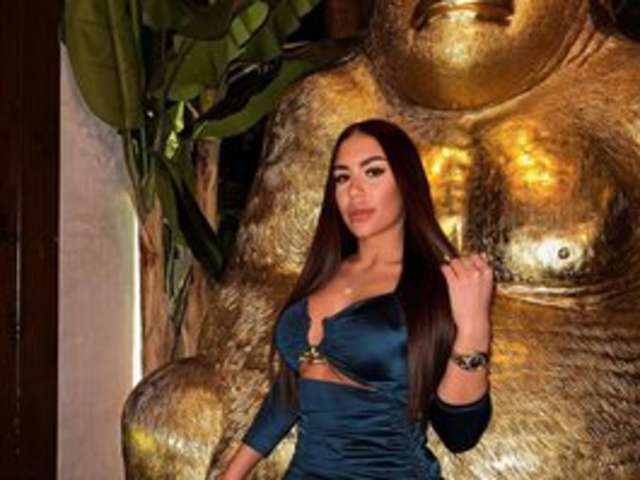 go to chat with MeghanHazel