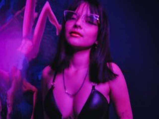 go to chat with MelissaGirart