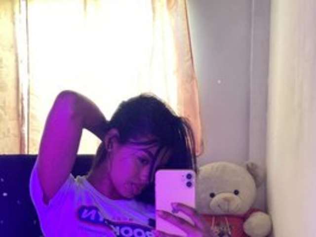 go to chat with MelissaLux