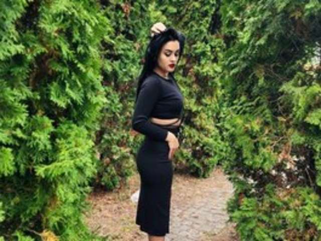 go to chat with MelissaNikki