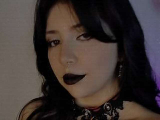 go to chat with Melody-Black