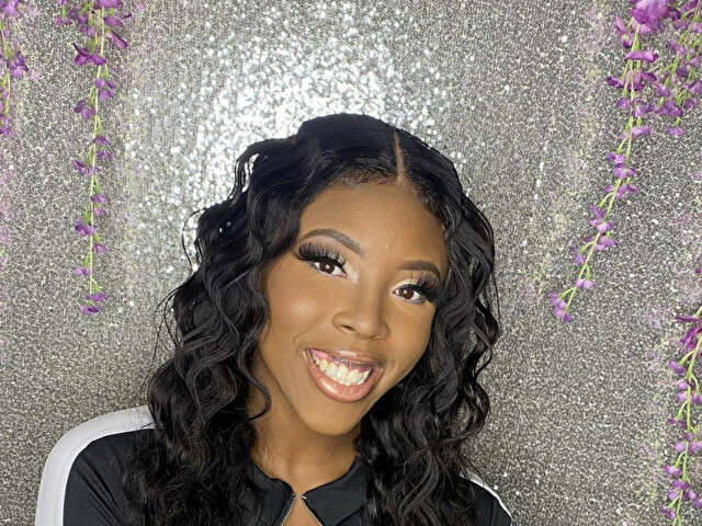 go to chat with Mercedes19