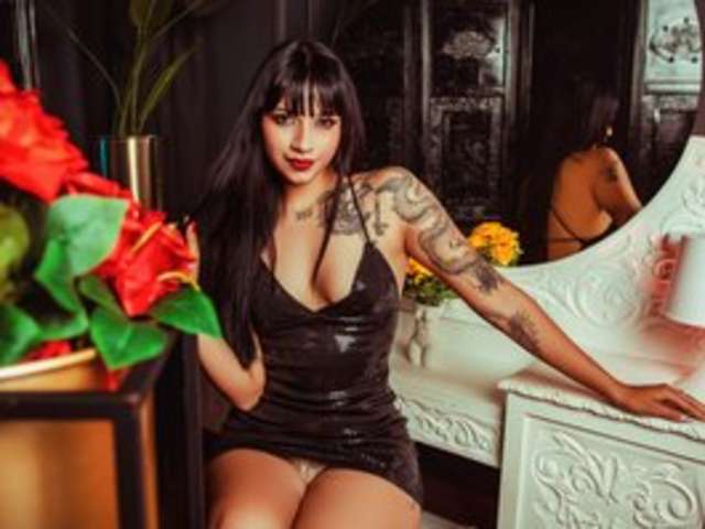 go to chat with MerlhiaSmith