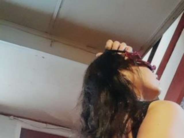 go to chat with Merlotinviern0