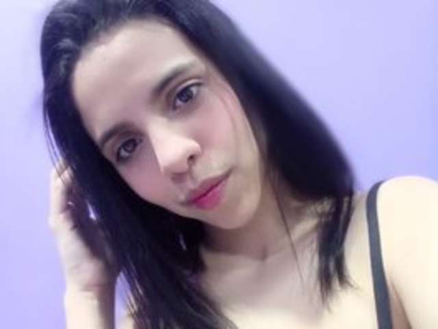 go to chat with Mia-Santana00