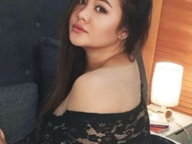 go to chat with MiaOliviaHermosa