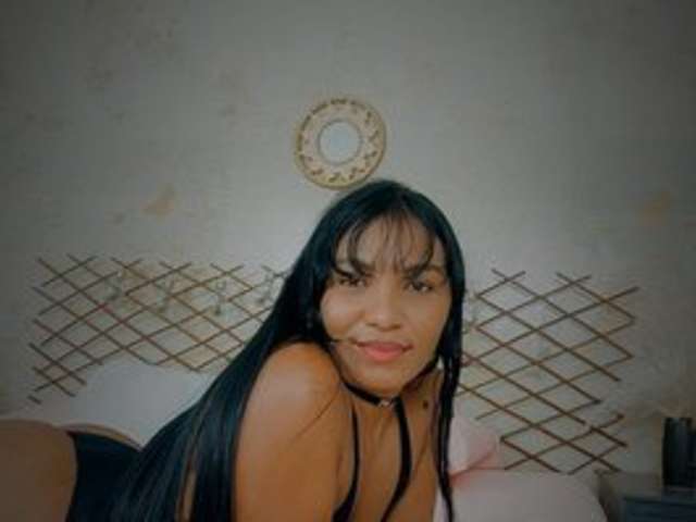 go to chat with MiaOwenx