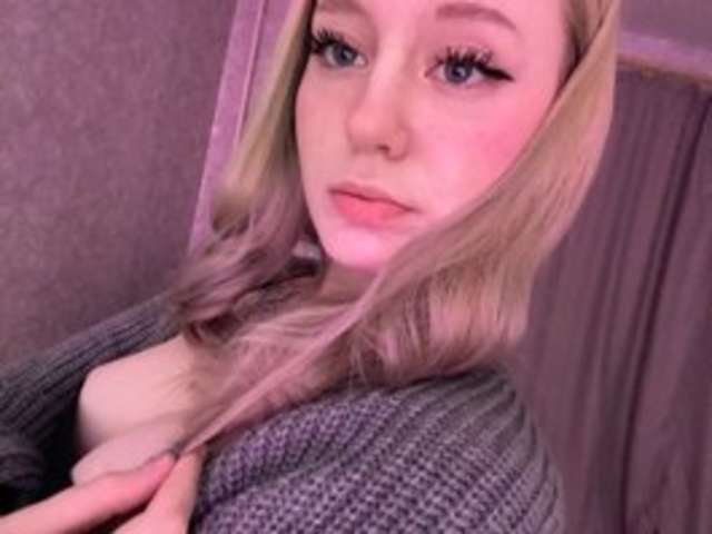 MIA_WELLS amateur webcam photo