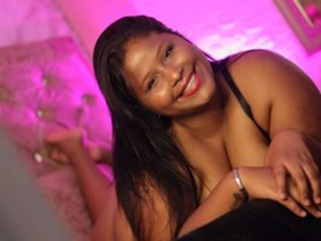 go to chat with Miacurvydream