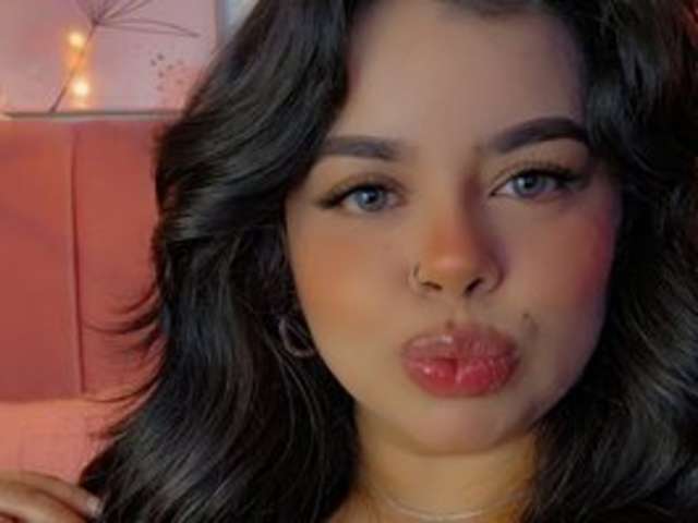 go to chat with MiahJoness
