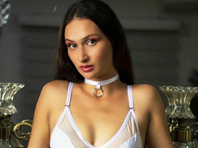 go to chat with Mianniston
