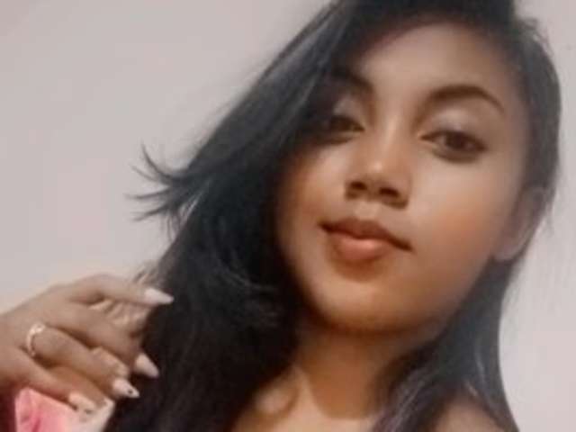 go to chat with Michou691