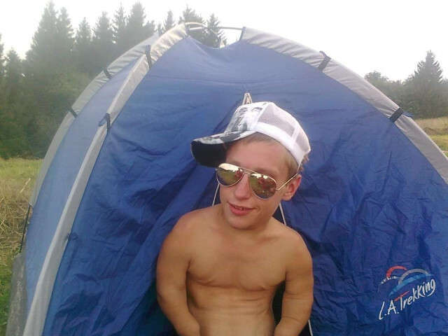 go to chat with Midget666