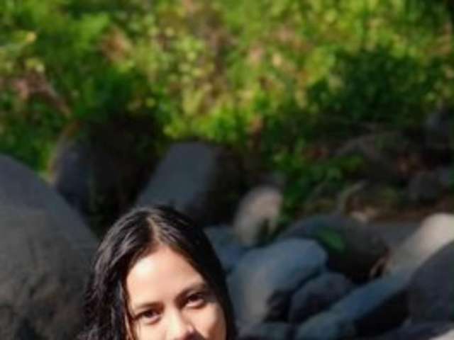 go to chat with MidnightDesire19