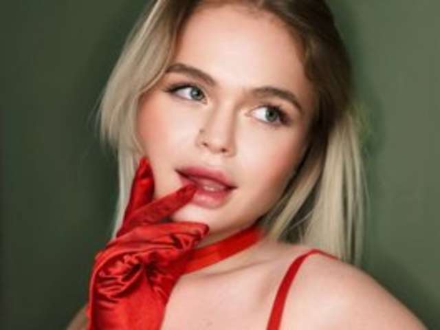 go to chat with MilaFink