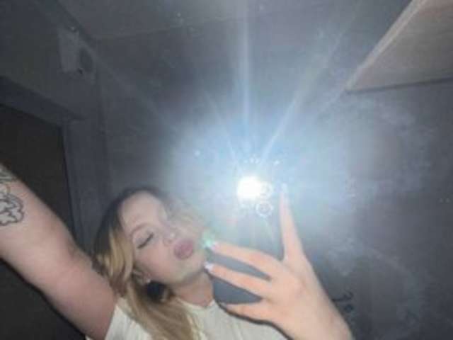 go to chat with Milagirls