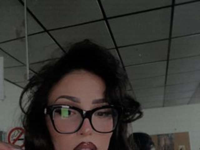 go to chat with Milanatalks