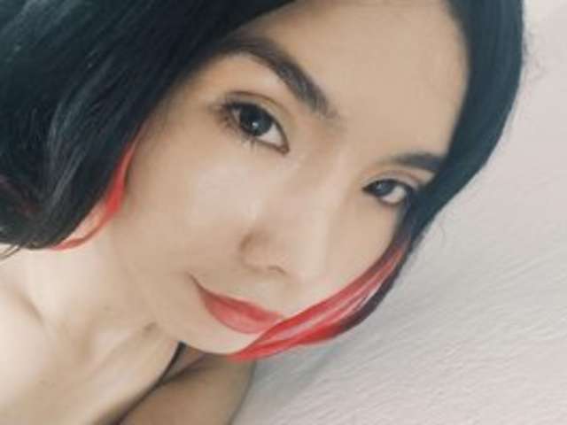 go to chat with Miley777