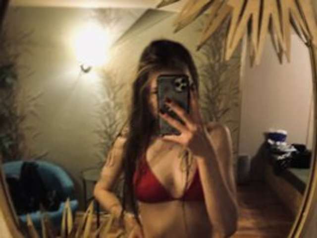 go to chat with Milfa