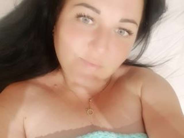 go to chat with Millie-Eloise