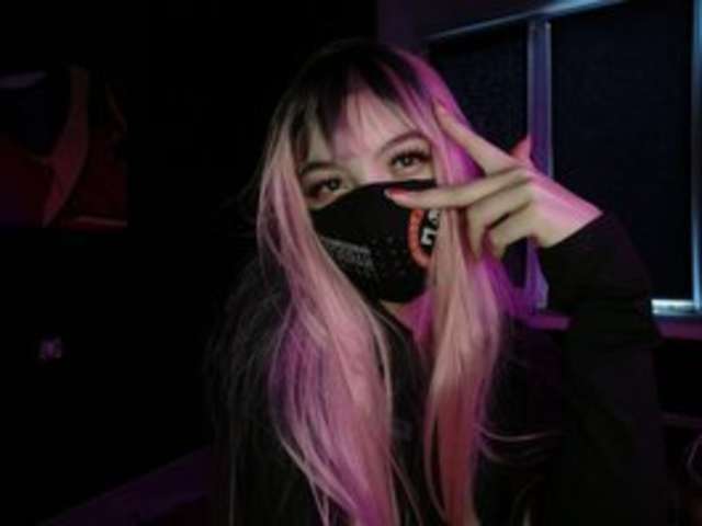 go to chat with Millie-me