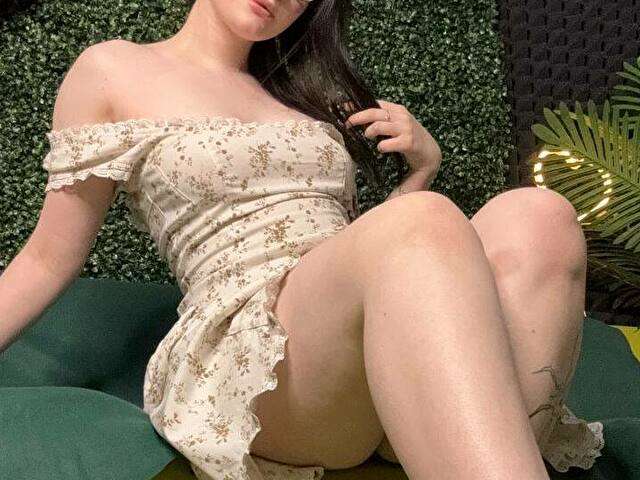 MILLIE amateur webcam photo