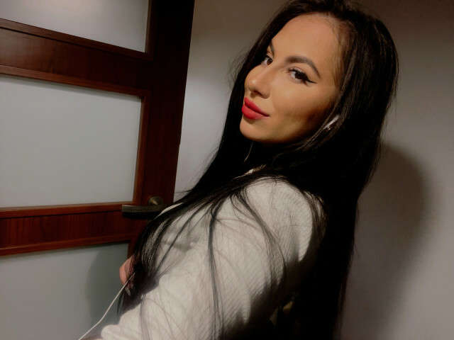 go to chat with Mindyerotic