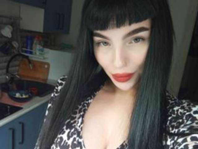 go to chat with MiraFaut
