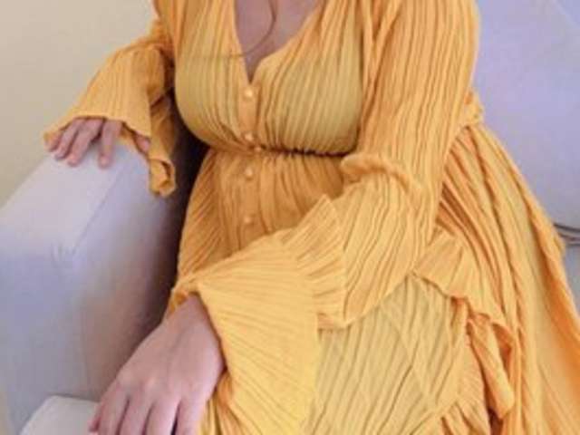 go to chat with MiraVelvet