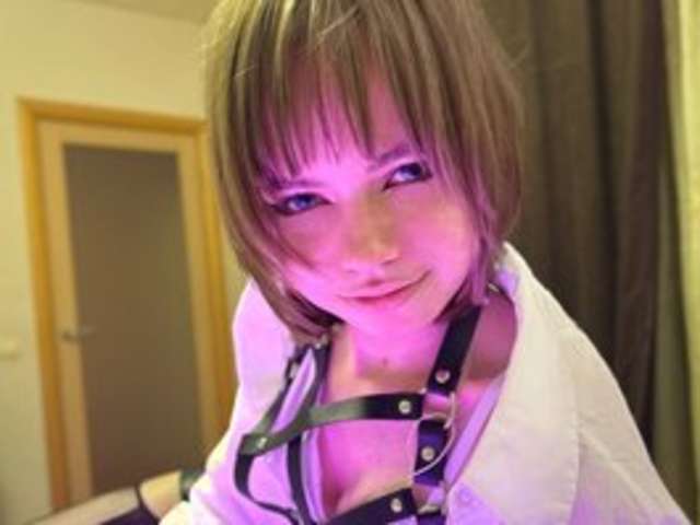 go to chat with Miss-Daria-2025